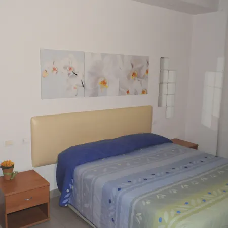 Couette-café Marinetta Signa