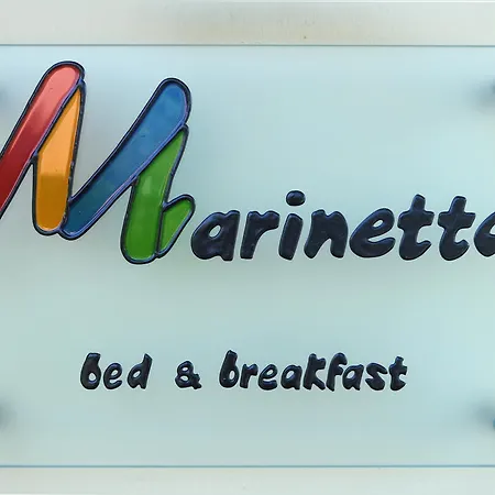 Couette-café Marinetta 3*