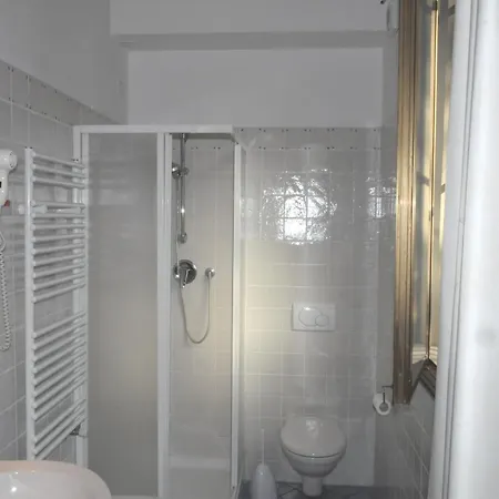 Marinetta Couette-café Signa