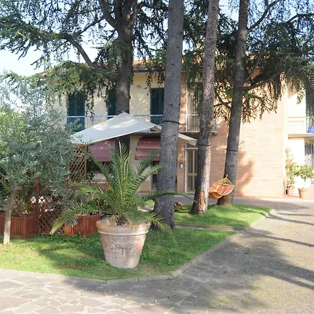 Marinetta Panzió 3*